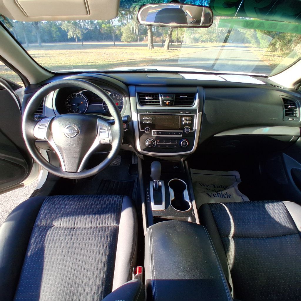 2017 Nissan Altima S - Photo 9