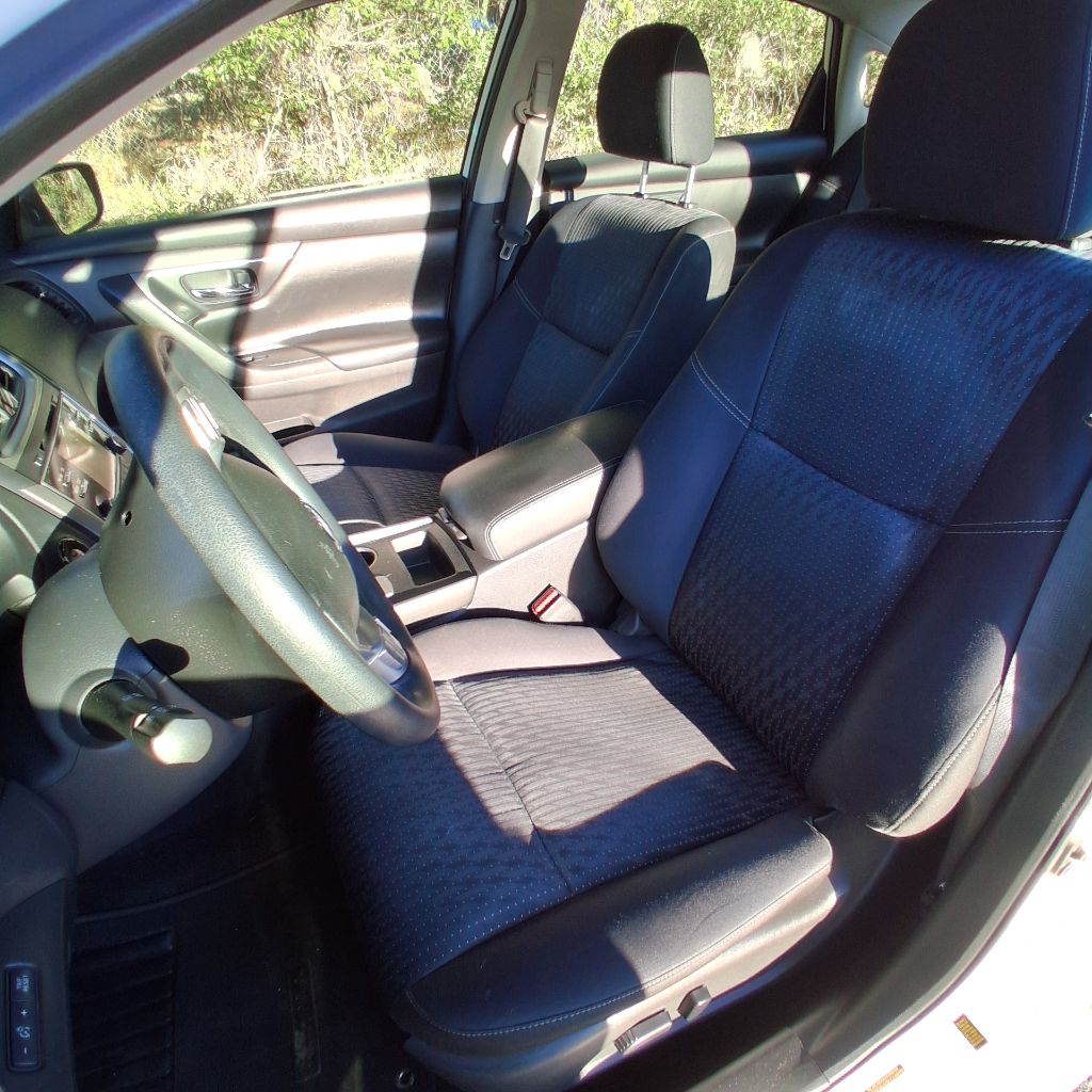 2017 Nissan Altima S - Photo 12
